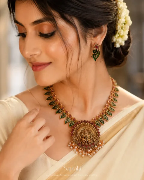 Lakshmi Mayura Haaram Temple Jewellery Necklace Set with Earrings